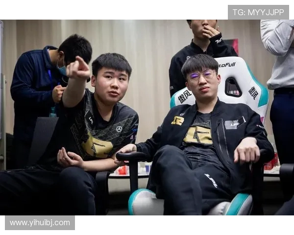 DOTA2战术排行榜揭晓FPX战队荣登第十名引发热议